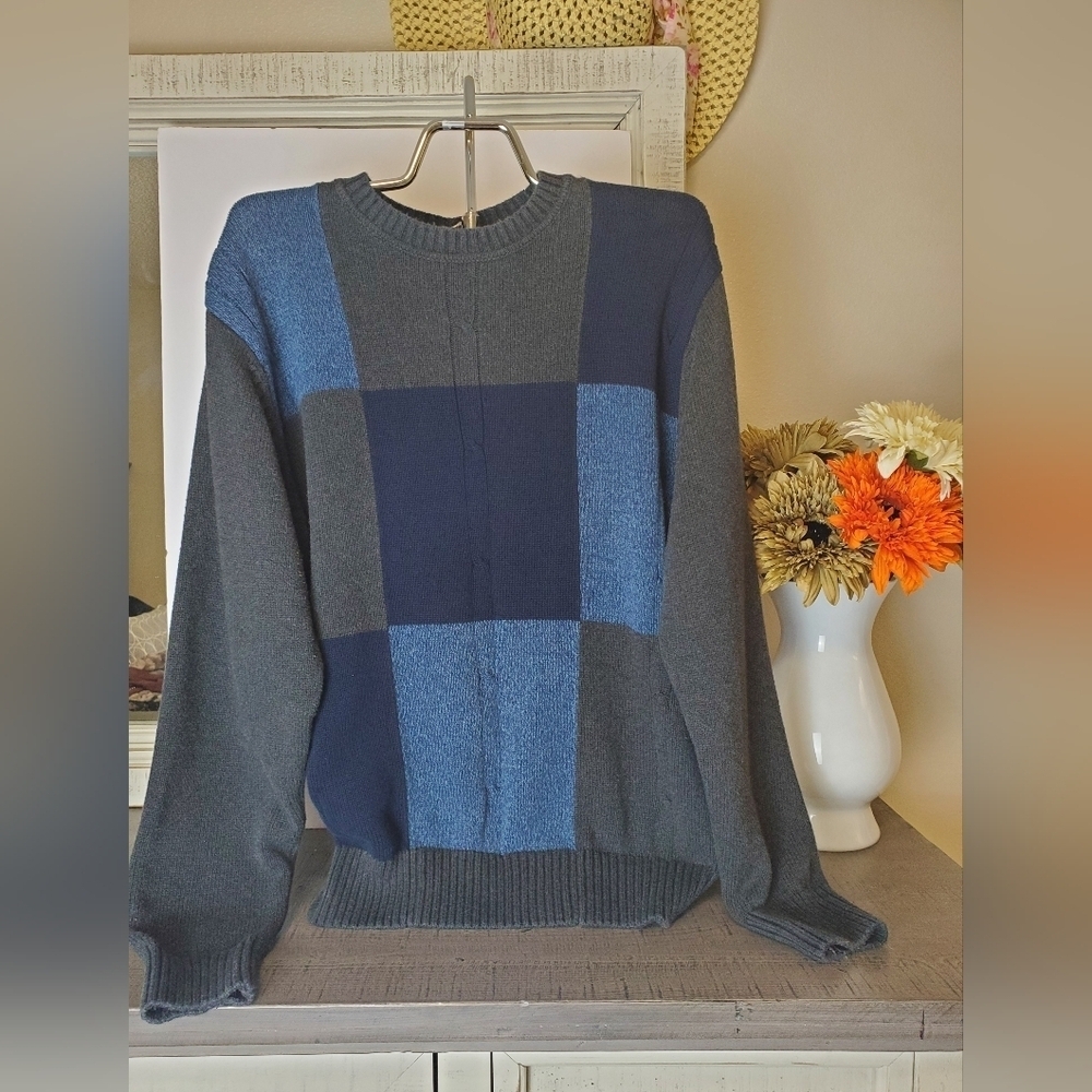 Men's Dockers Blue and Gray Sweater